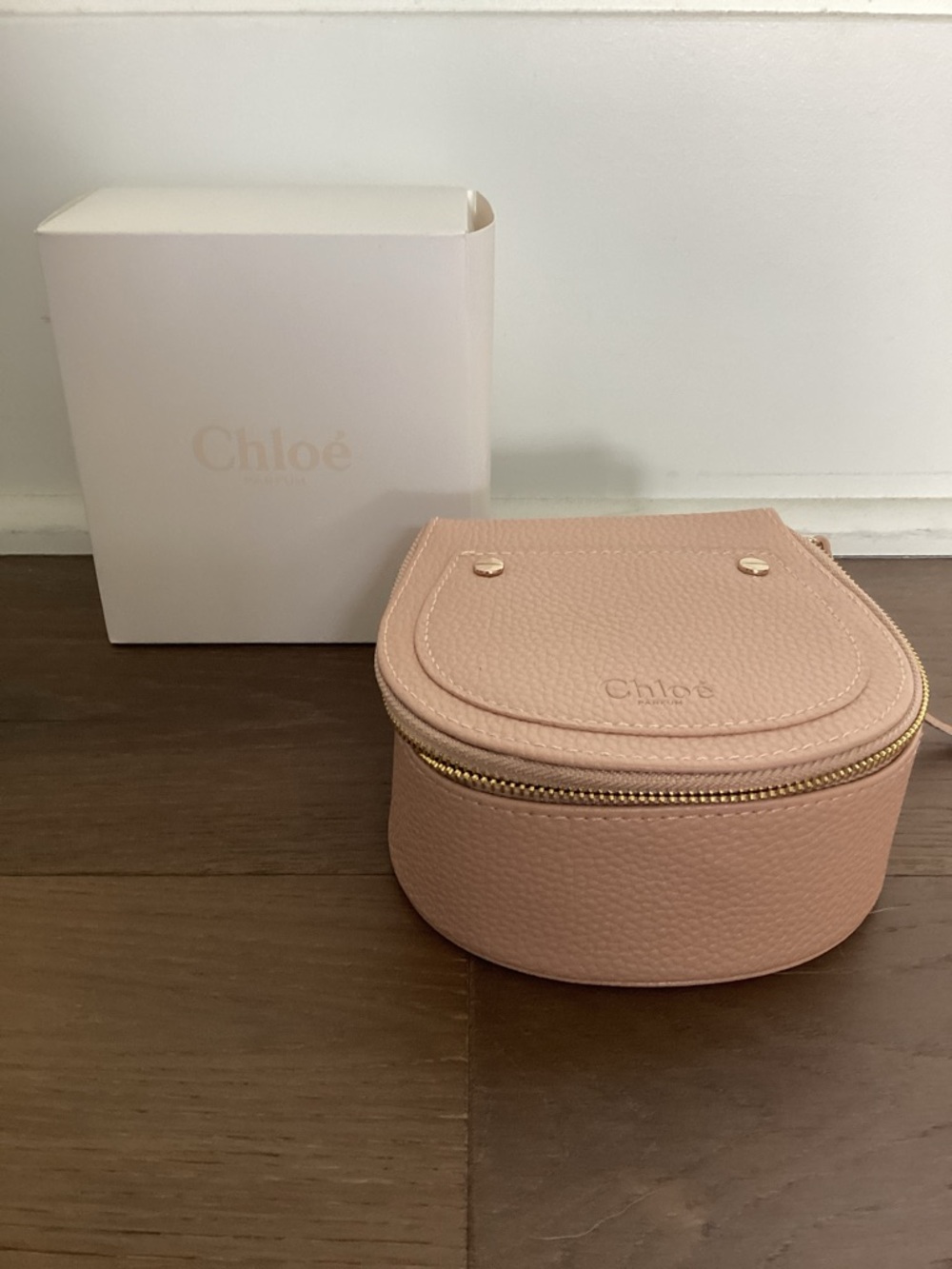 Chloé Blush Faux Pebbled Leather Jewelry Box Suede -like inside & Gold Accents